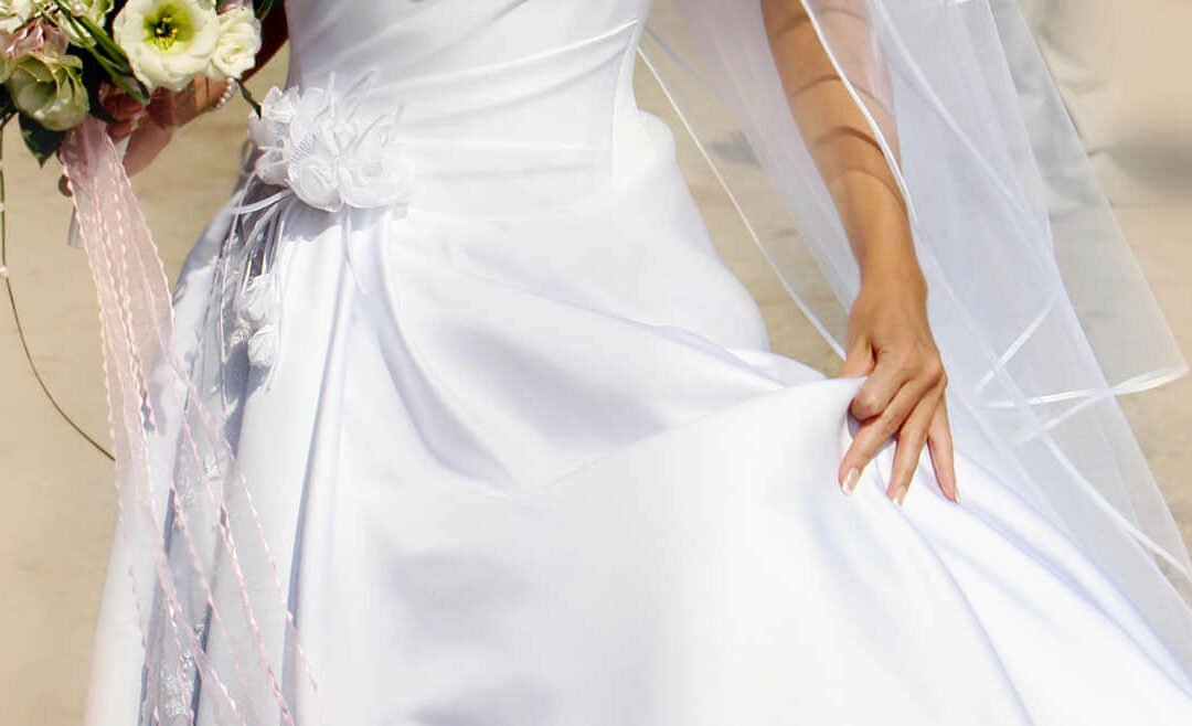 5 Tips for wedding dress cleaning and preservation